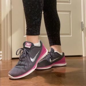 Nike- pink & grey tennis shoes- size 7